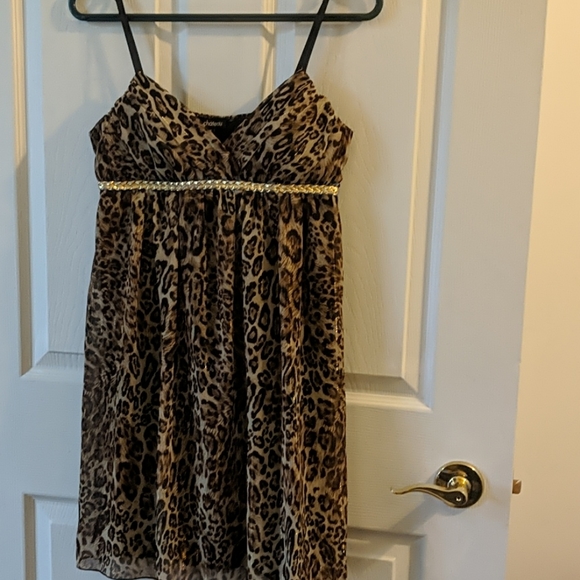 Dress le château - Picture 1 of 2